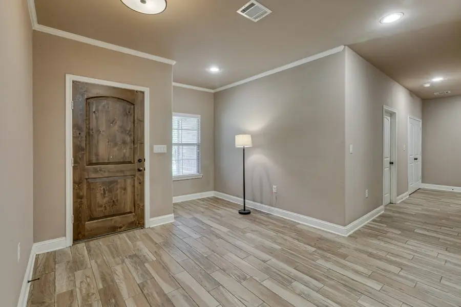 924 Via Barcelona, Mesquite, TX 75150 - Image #3