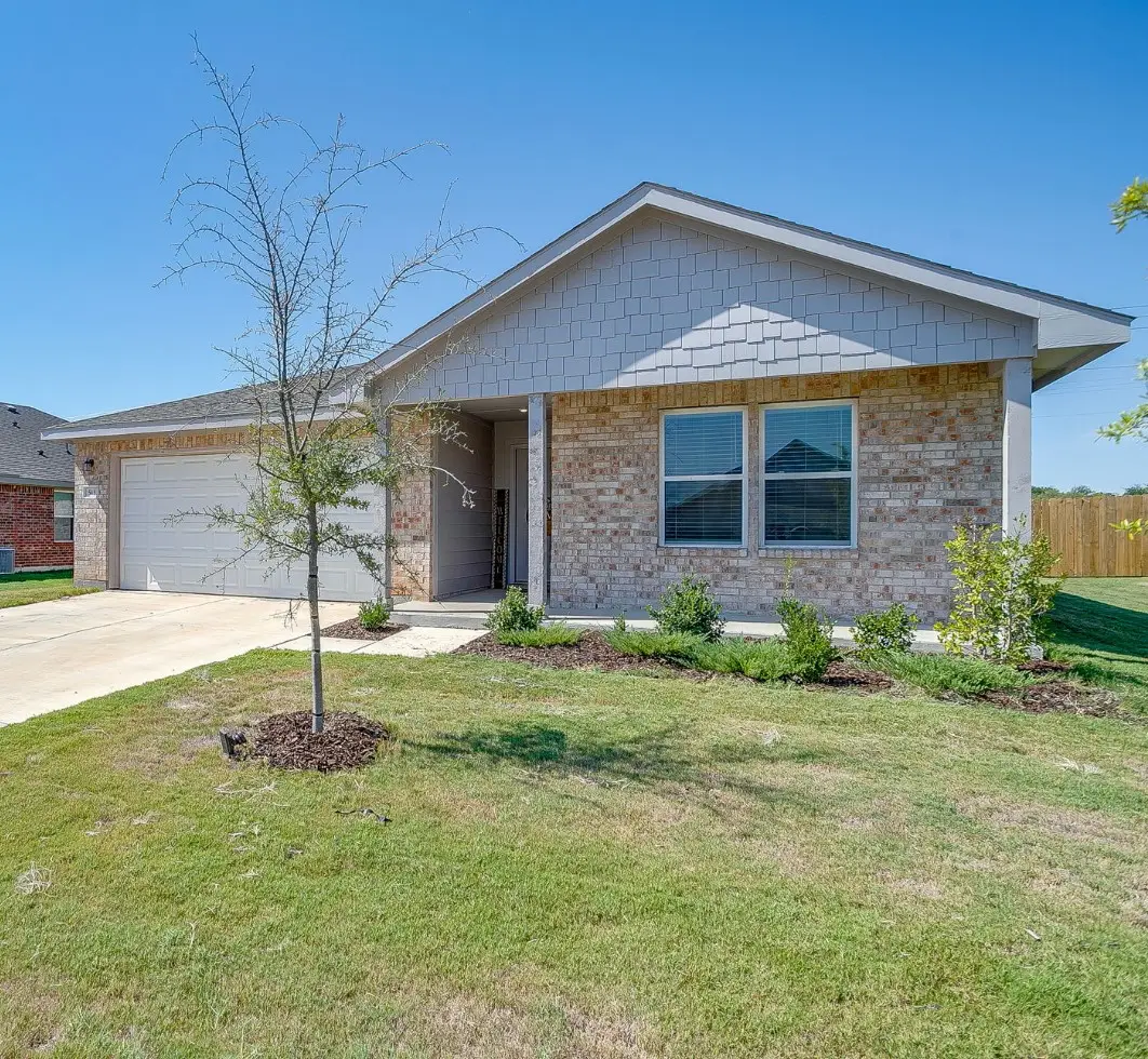 513 Jameson Street, Springtown, TX 76082 - Image #1