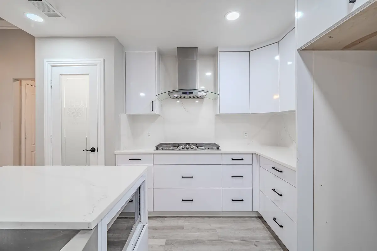 2105 Rosewood Street, Grand Prairie, TX 75050 - Image #1