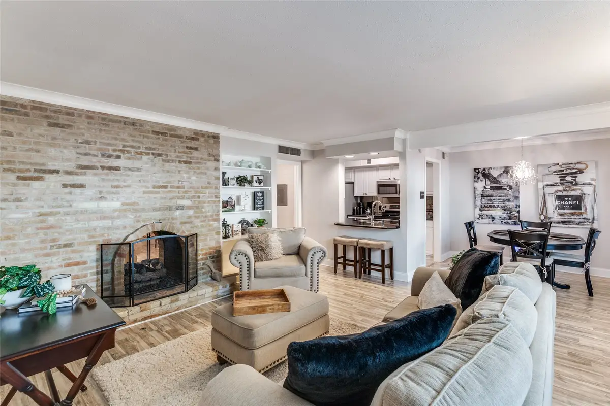 5908 Sandhurst Lane #142, Dallas, TX 75206 - Image #1