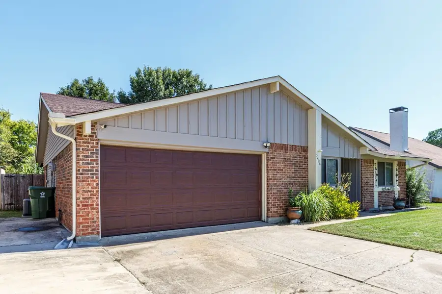 5406 Princess Court, Lake Dallas, TX 75065 - Image #2
