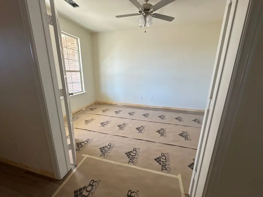 148 Oak Grove Way, Springtown, TX 76082 - Image #3