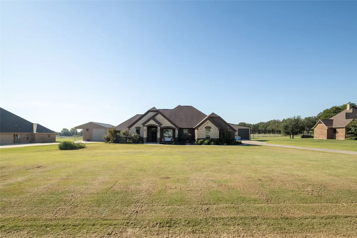 177 Pack Saddle Trail, Weatherford, TX 76088 - Image #1