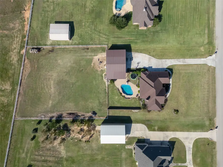 177 Pack Saddle Trail, Weatherford, TX 76088 - Image #2