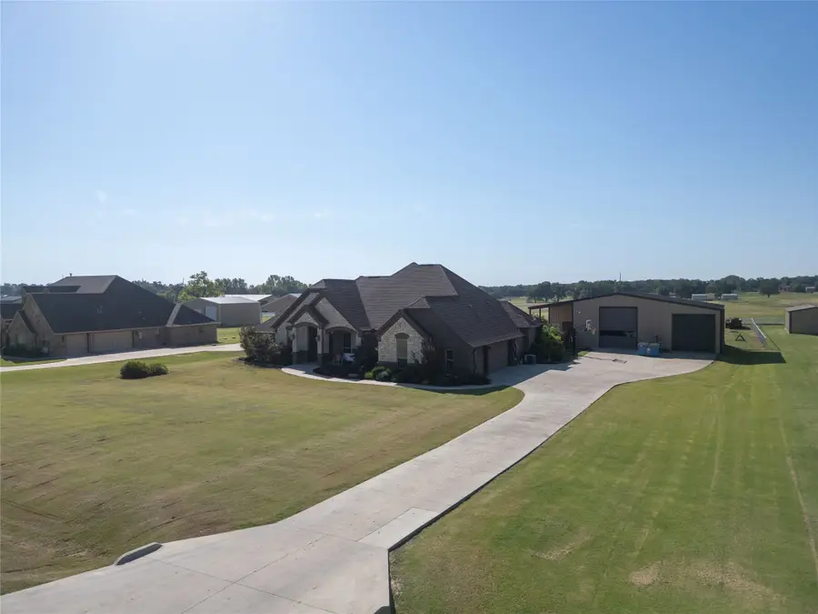 177 Pack Saddle Trail, Weatherford, TX 76088 - Image #3