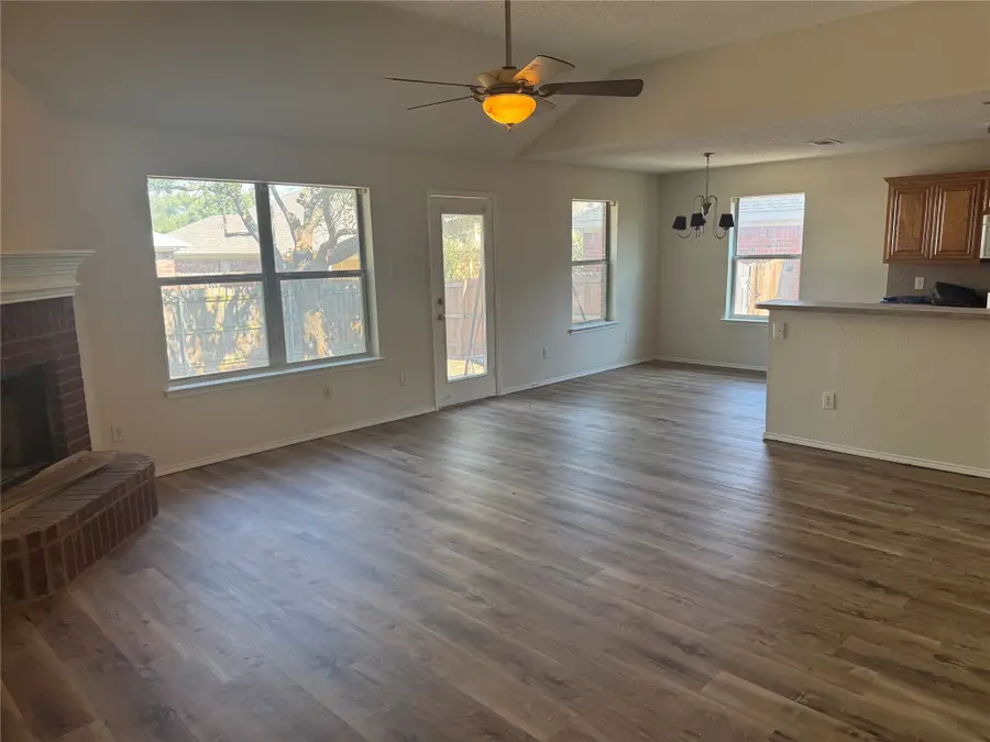 1604 Ocean Drive, Mansfield, TX 76063 - Image #3