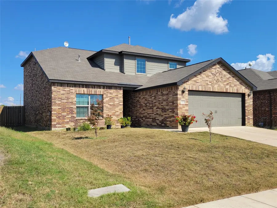 821 Clark Drive, Ellis, TX 75125 - Image #2