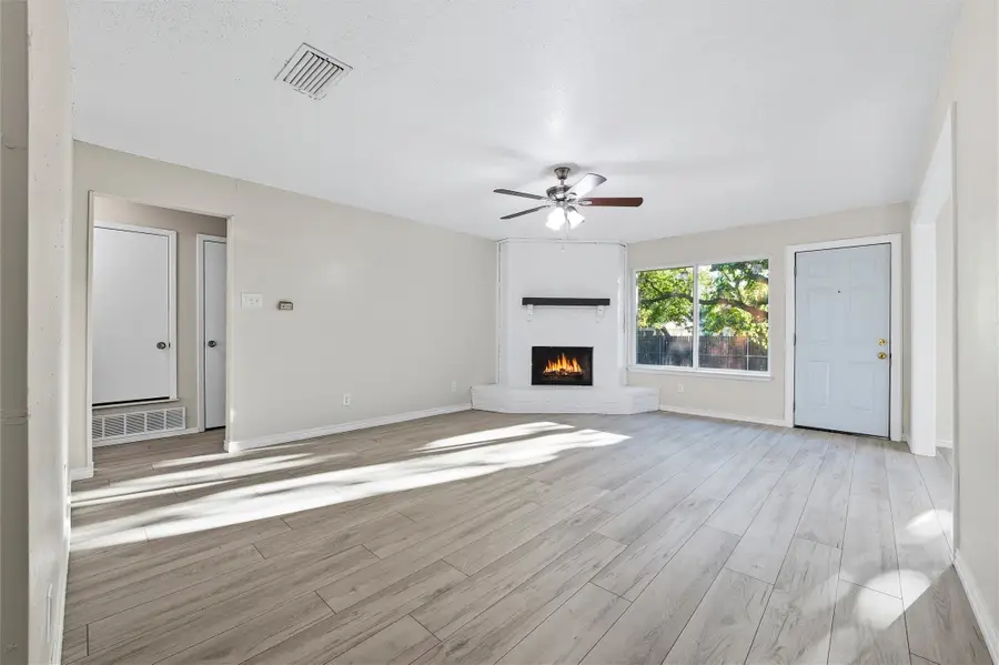 2742 E Pepperidge Drive, Lancaster, TX 75134 - Image #2