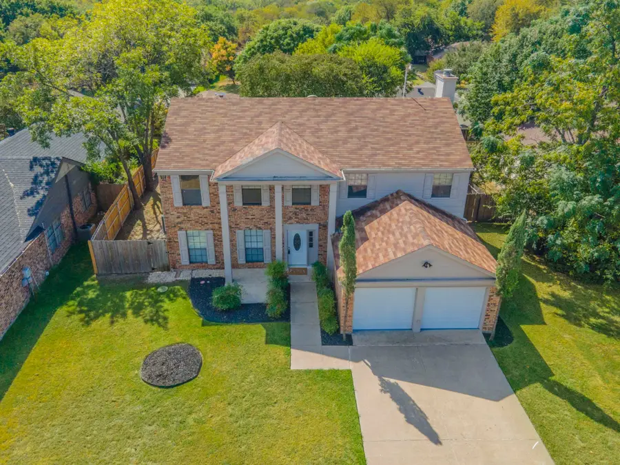 2321 Warwick Avenue, Grand Prairie, TX 75052 - Image #2