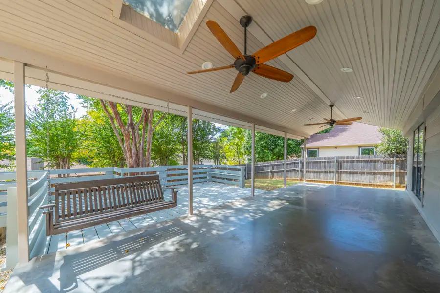 2321 Warwick Avenue, Grand Prairie, TX 75052 - Image #3