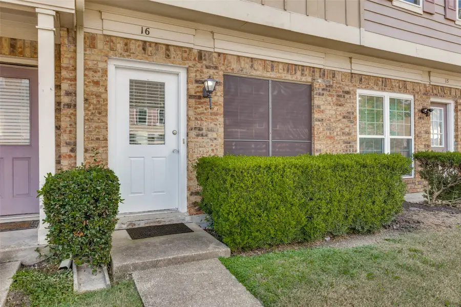 633 Carriagehouse Lane #I-6, Garland, TX 75040 - Image #2