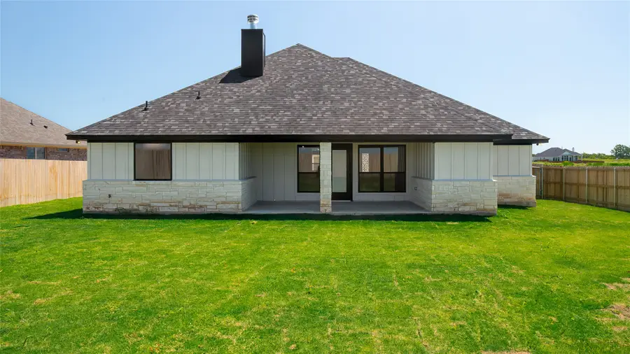 1321 Red Rock Road, Hewitt, TX 76643 - Image #3