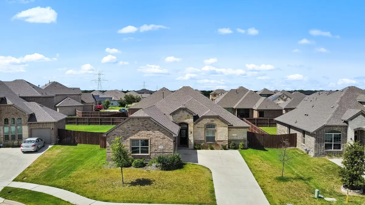 3724 Twin Pines Drive, Grand Prairie, TX 76065 - Image #1