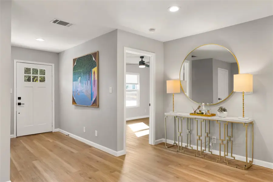 2728 Livingston Avenue, Fort Worth, TX 76110 - Image #2