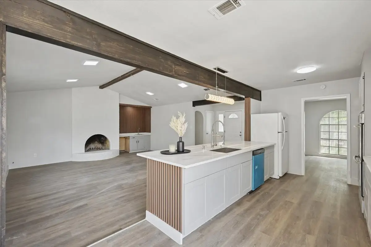 6758 Cartagena Court, Fort Worth, TX 76133 - Image #1