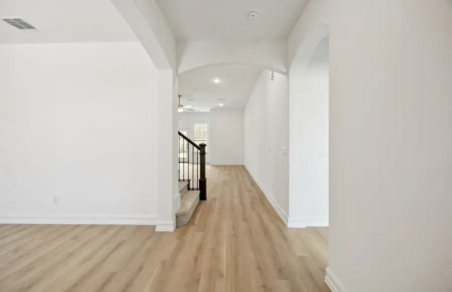 736 Brozgold Avenue, Midlothian, TX 76065 - Image #2