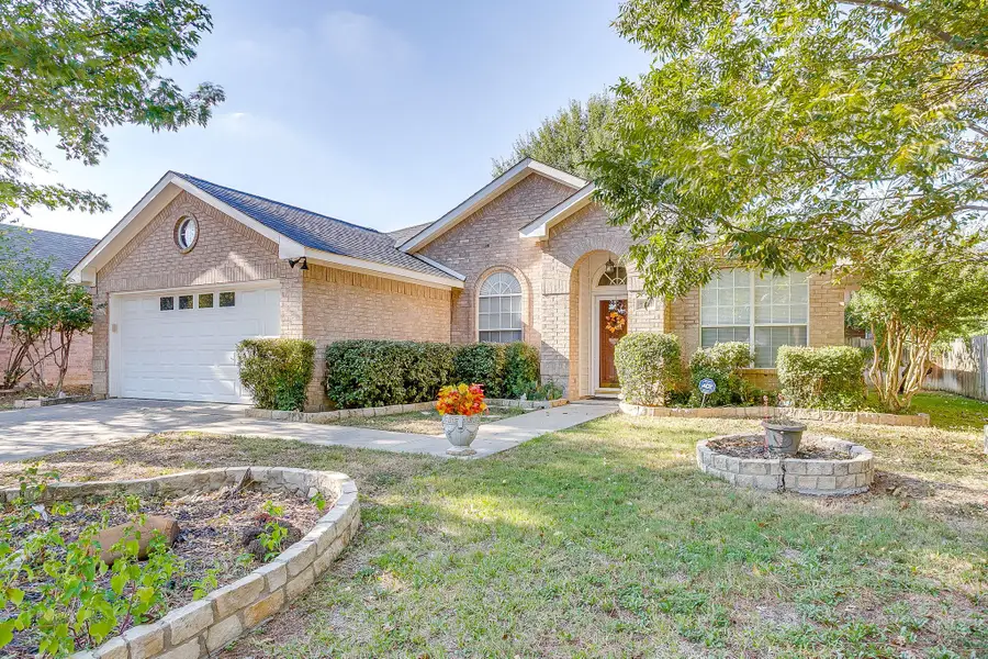 2742 Lakeside Drive, Burleson, TX 76028 - Image #3