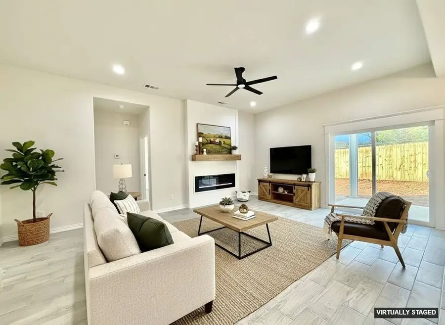 5507 San Jacinto Drive, Granbury, TX 76048 - Image #2