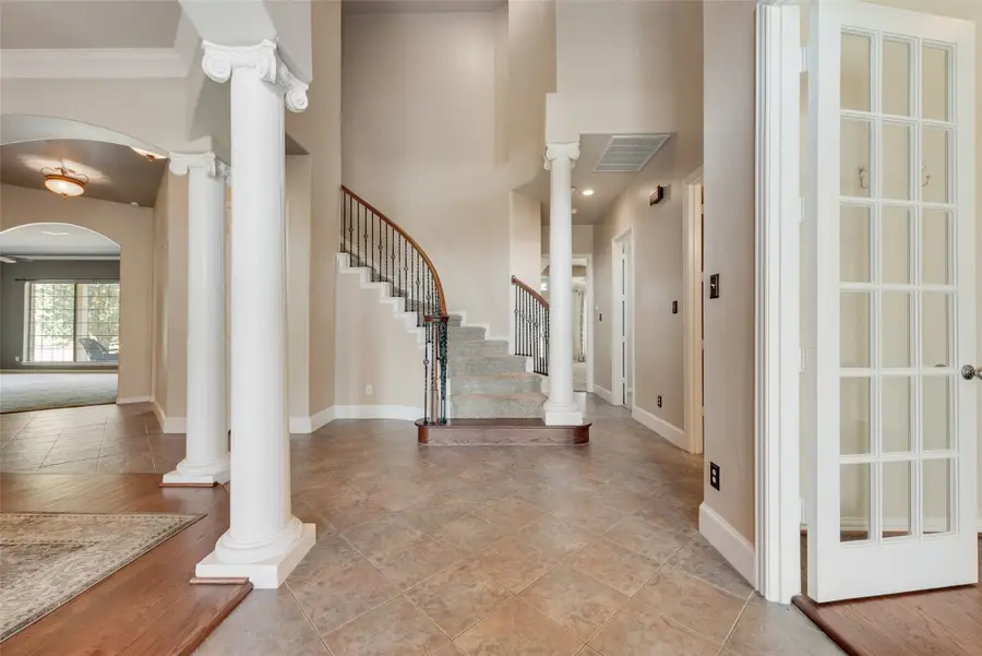 132 Silver Rose Boulevard, Burleson, TX 76028 - Image #3