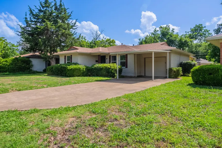 10033 Casa Oaks Drive, Dallas, TX 75228 - Image #3