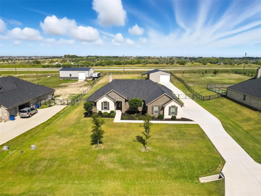 12812 Cold Spring Lane, Ponder, TX 76259 - Image #2