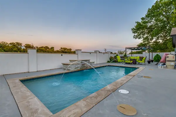 185 Nelson Wyatt Road, Mansfield, TX 76063