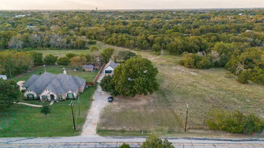 185 Nelson Wyatt Road, Mansfield, TX 76063 - Image #3