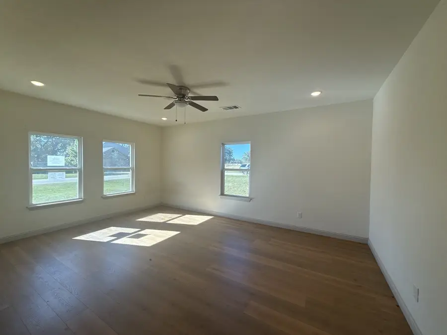 129 Towering Oaks, Tool, TX 75143 - Image #3