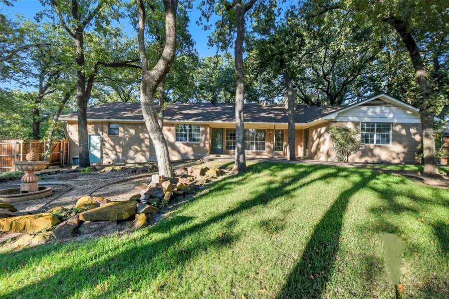 924 Ridgecrest Circle, Denton, TX 76205 - Image #3