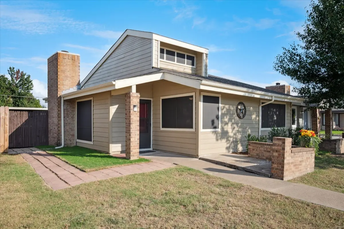 5927 Timbercrest Drive, Arlington, TX 76017 - Image #1