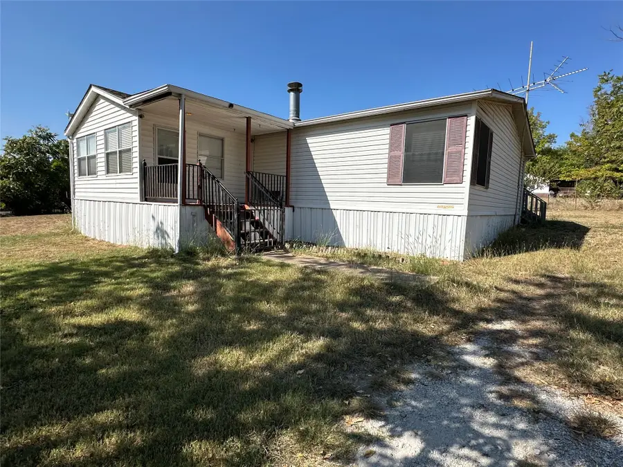 116 Scenery Hill Drive, Azle, TX 76020 - Image #3