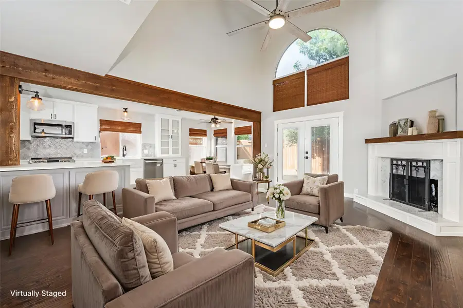 737 Black Walnut Drive, Lake Dallas, TX 75065 - Image #3