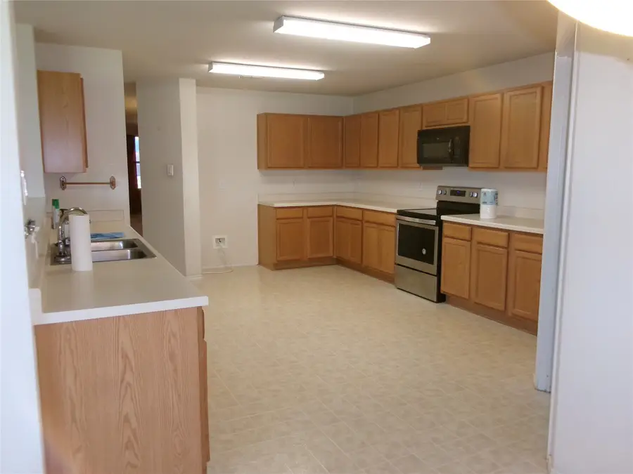 525 Butch Cassidy Drive, Anna, TX 75409 - Image #2