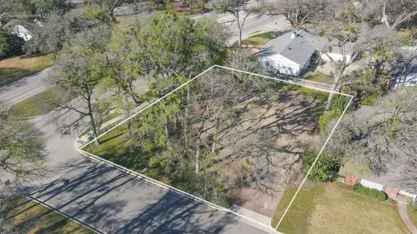 4000 Bellaire Drive, Fort Worth, TX 76109