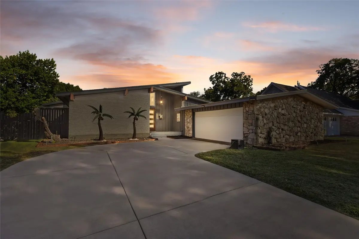 12218 Treeview Lane, Farmers Branch, TX 75234 - Image #1