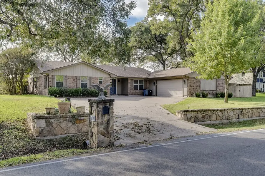 7115 Westover Drive, Granbury, TX 76049 - Image #3