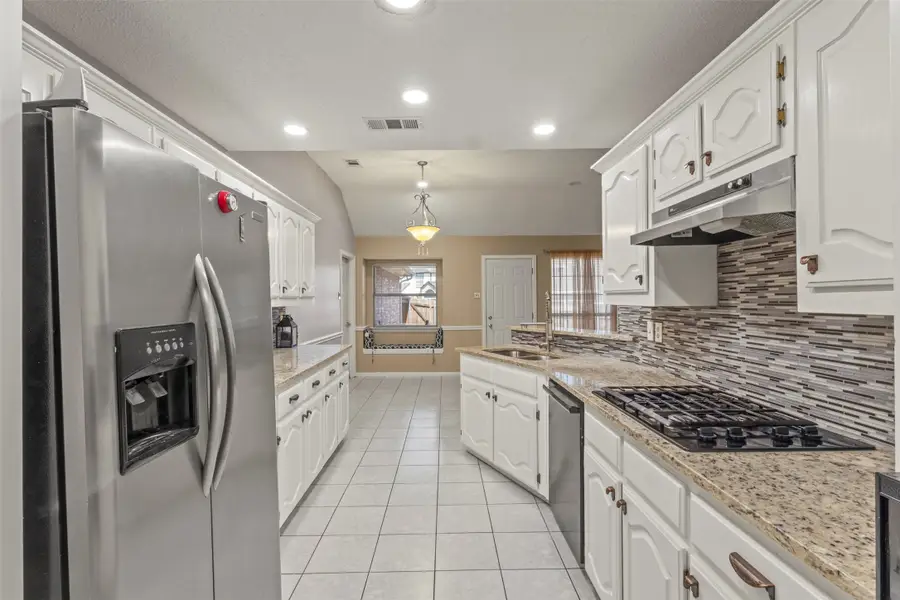 853 Woodridge Circle, Desoto, TX 75115 - Image #2