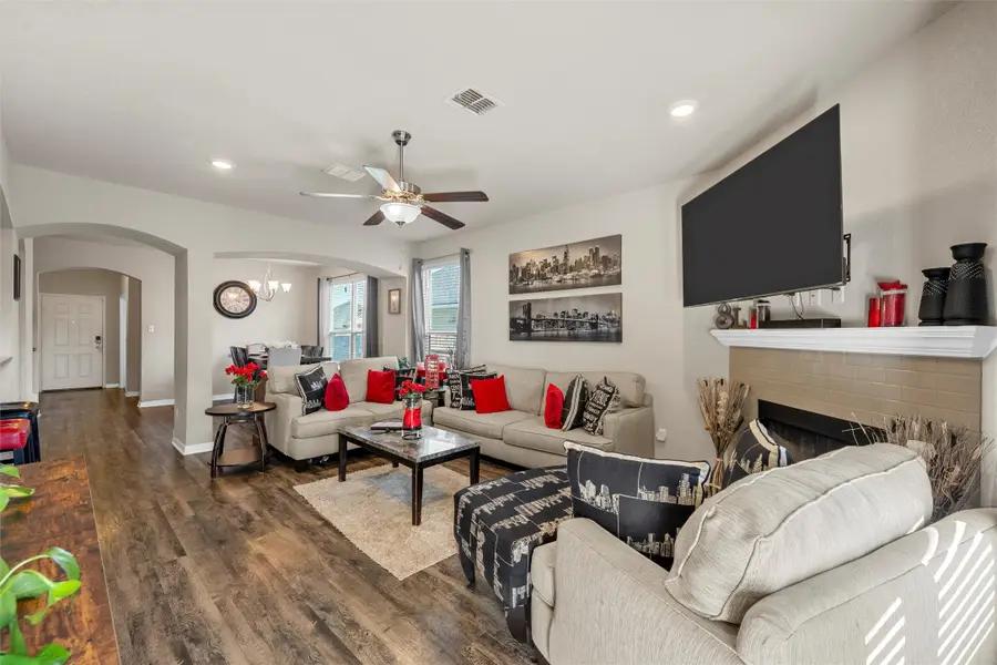 10620 Langham Drive, Waco, TX 76708 - Image #2