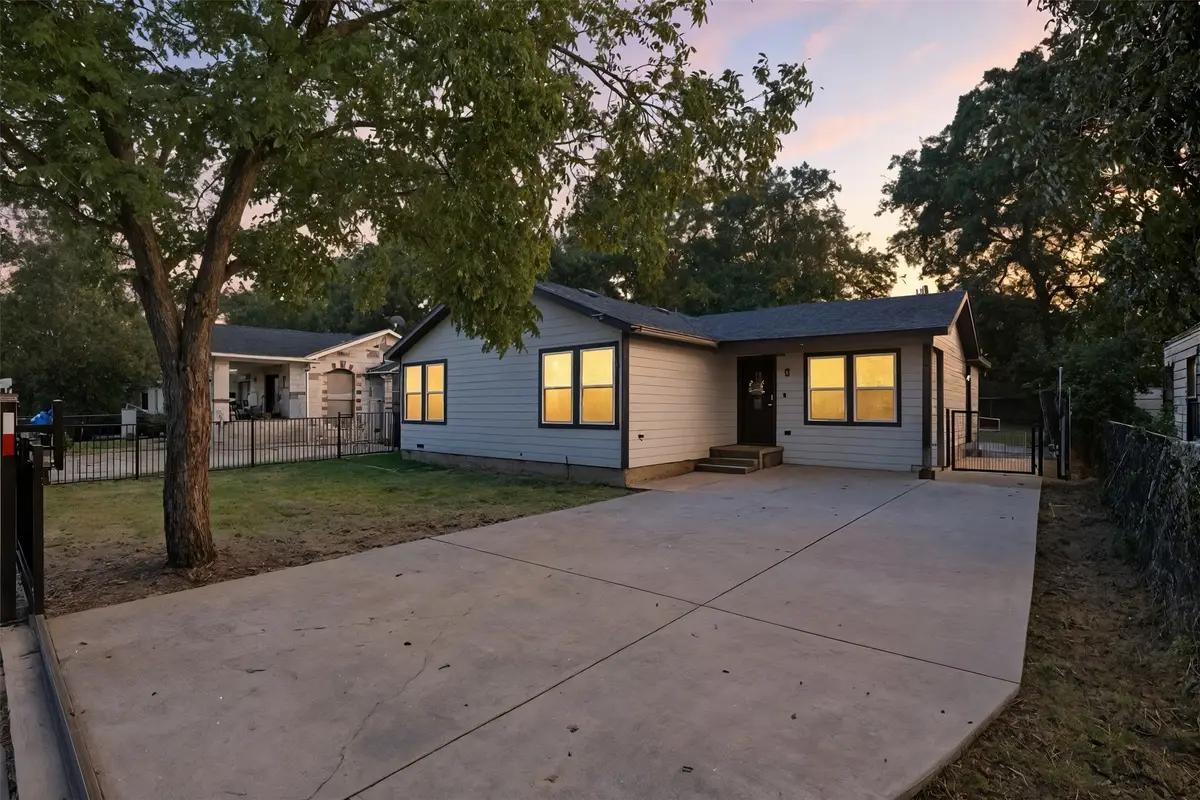 5170 Erath Street, Fort Worth, TX 76119 - Image #1