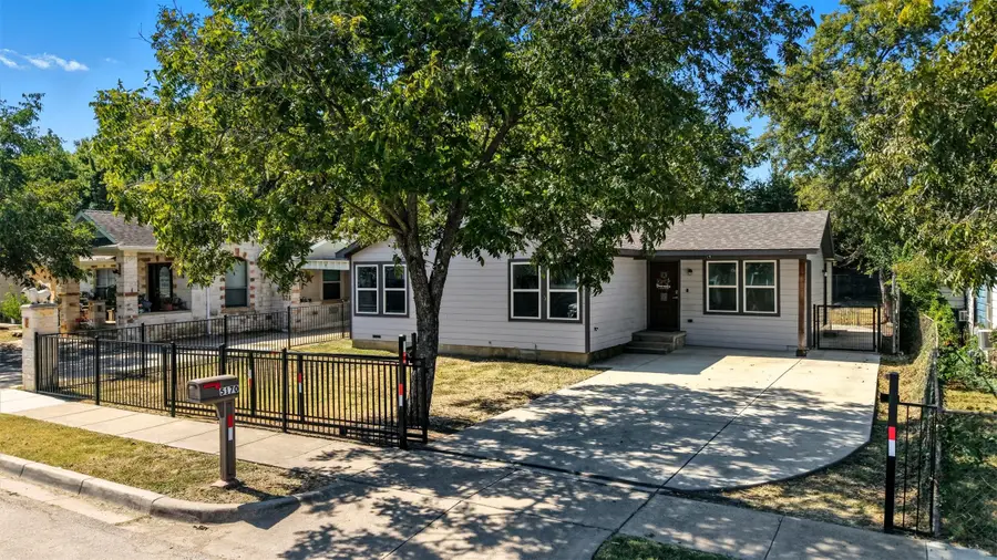 5170 Erath Street, Fort Worth, TX 76119 - Image #2