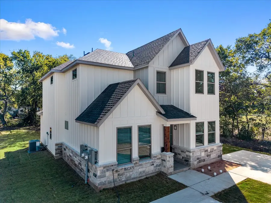 549 Augustus Street, Trenton, TX 75490 - Image #2