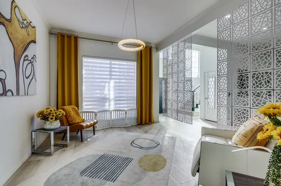 944 Hills Creek Drive, McKinney, TX 75072 - Image #2