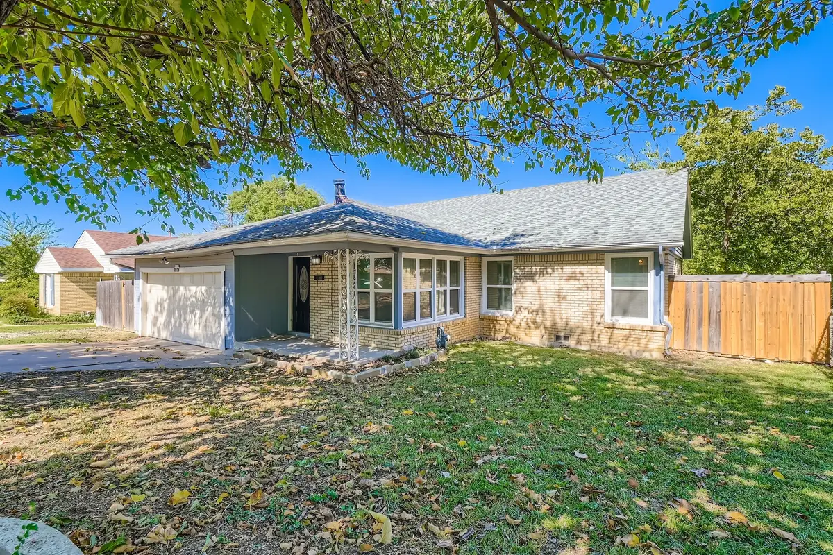 3804 Cornish Avenue, Fort Worth, TX 76133 - Image #1