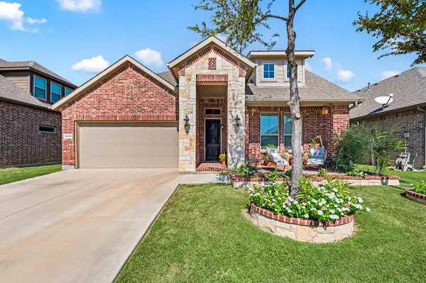 4012 Knollbrook Lane, Fort Worth, TX 76137