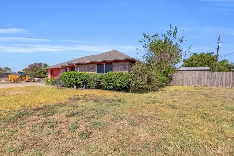 129 Liesa Street, Alvarado, TX 76009 - Image #2