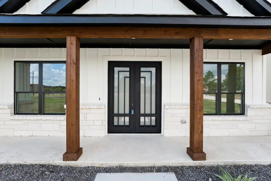 3210 Neola Road, Greenville, TX 75402 - Image #2