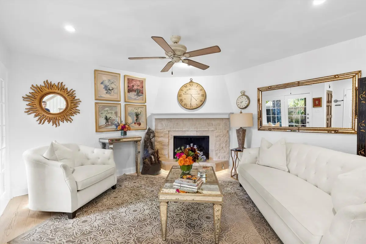 5200 Martel Avenue #32B, Dallas, TX 75206 - Image #1