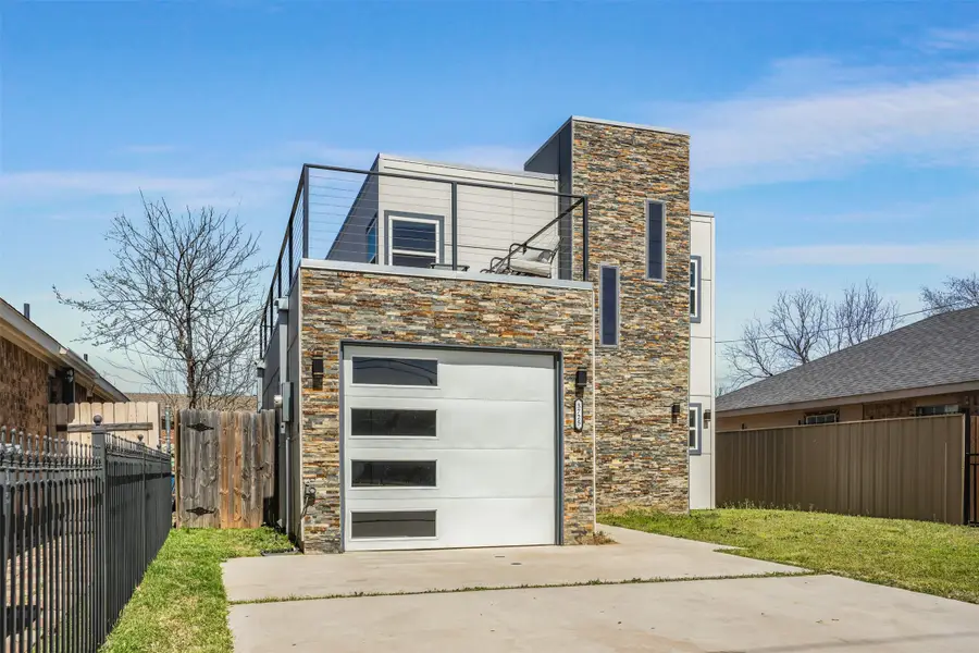 3725 Toronto Street, Dallas, TX 75212 - Image #2