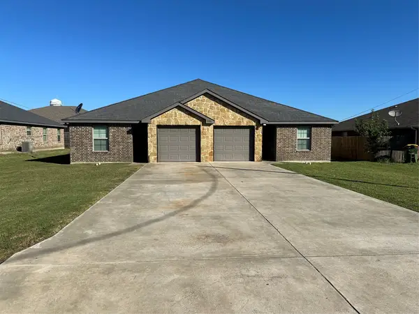 405 W Criner Street, Grandview, TX 76050