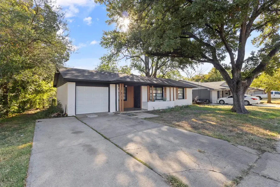 1809 Balla Way, Grand Prairie, TX 75051 - Image #2